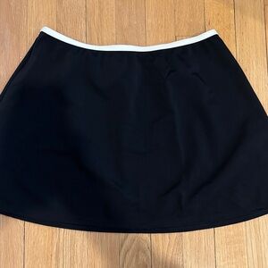 NWOT Women’s Coverup Skirt